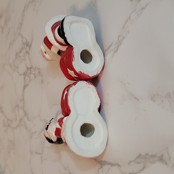 Vintage Santa Claus & Mrs. Claus with Christmas Sacks salt & pepper shakers - Picture 2 of 4